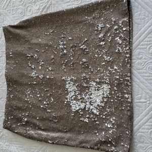 WHITE HOUSE BLACK MARKET SEQUENCE SKIRT